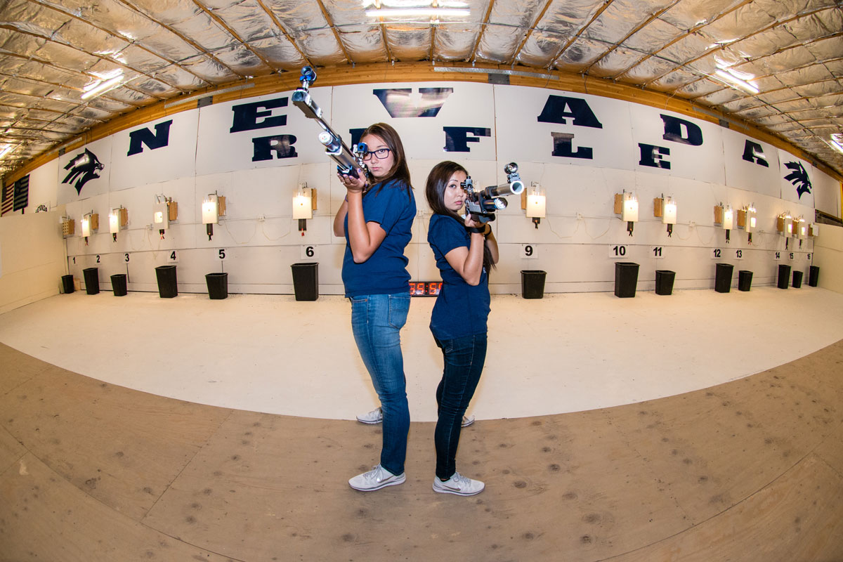 unr-rifle-team-two-shooters-010617