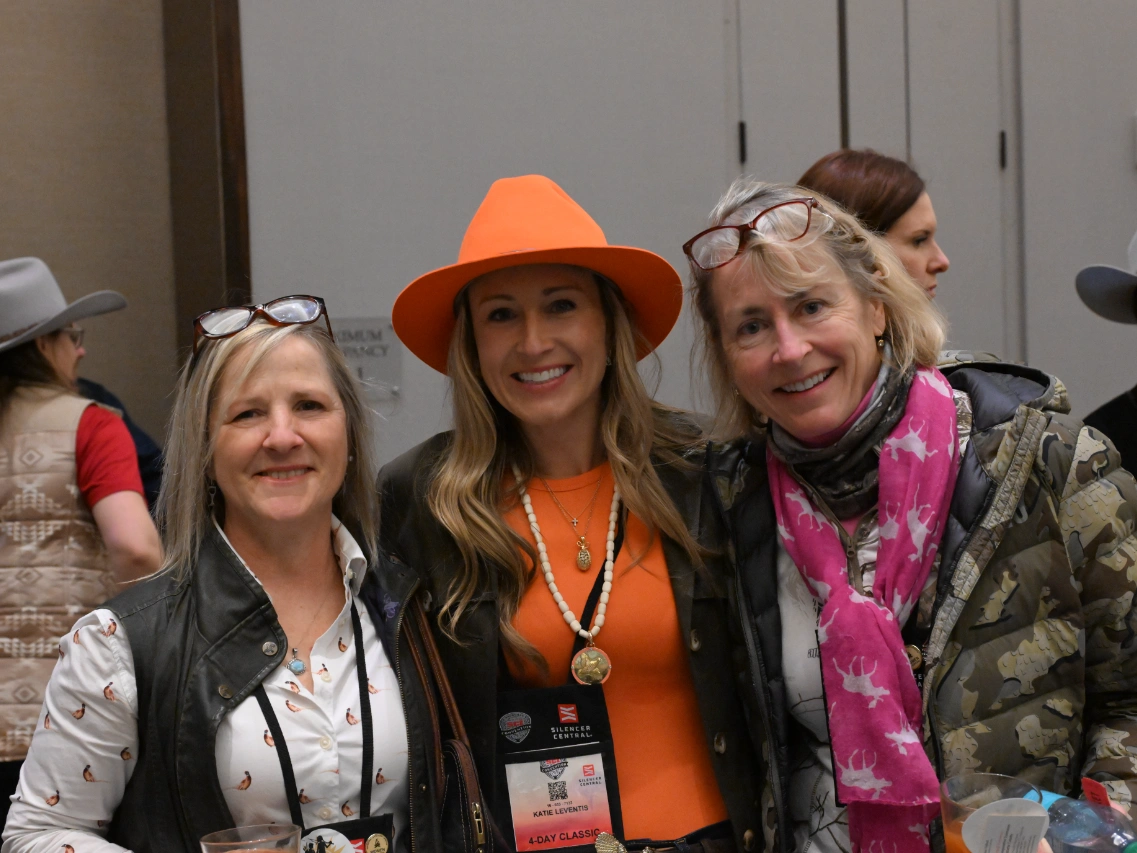 Mix and Mingle Photo Women Go Hunting Mix and Mingle Phot